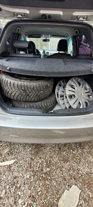 Toyota Auris 2008 1.6 91kW (9 foto / 9)