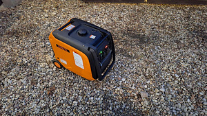 Продается генератор инвертор H4500IE, 4 KW (2 фото из 2)
