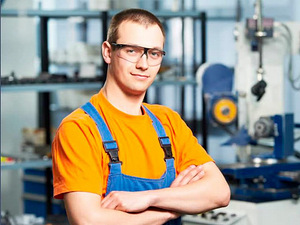 Lukksepp metallkonstruktsioonide tootmisesse (1 foto / 1)