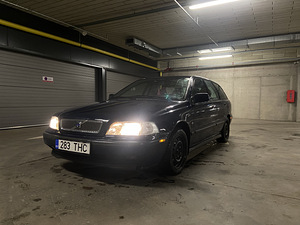 Volvo V40 1.9 Turbo 147kw (1 foto / 6)