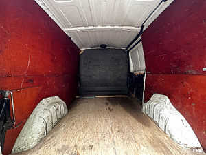 Peugeot Expert (7 foto / 8)