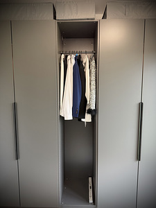Ikea pax kapp, koos valgustusega (1 foto / 3)