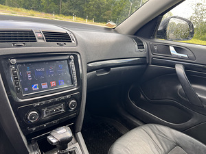 Skoda Octavia (7 фото из 12)