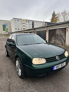 VOLKSWAGEN GOLF (2 foto / 8)