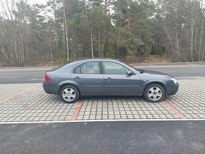 Ford Mondeo (5 фото из 12)