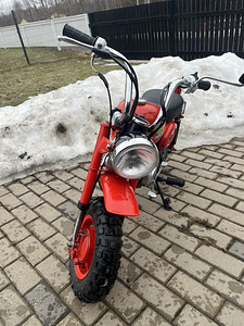 Honda Monkey Z50J 1985 Aaasta (4 foto / 7)