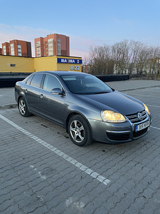VW Jetta 2006 1.6 бензин МКПП 6ст (2 фото из 7)