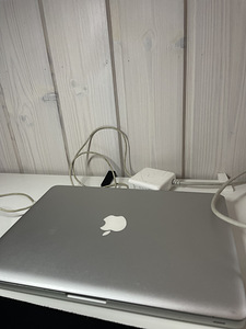 Müüa Macbook Pro MID 2009 1TB 13 inch (5 foto / 5)