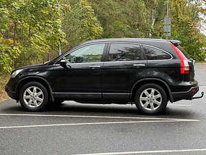 Honda CR-V 2.0 110kW bensiin 2007a (6 foto / 15)