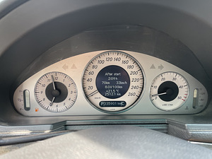 Mersedes 320 w211 (11 foto / 11)