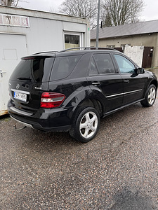 Mercedes ML 320d (4 foto / 10)