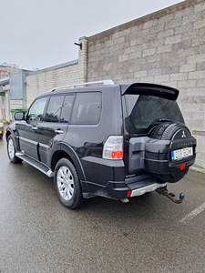 Mitsubishi Pajero 3.2 147kw 2011 (2 foto / 12)