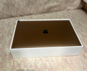 MacBook Air Gold 13-inch, 128GB (3 foto / 6)