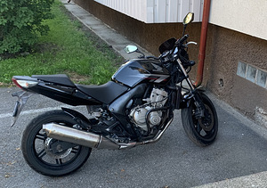2010 Honda CBF600N A2 (3 foto / 4)