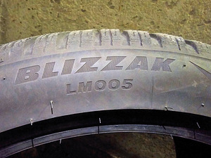 275/40 R21 Bridgestone Blizzark LM005, 4,5-5 mm (3 foto / 6)