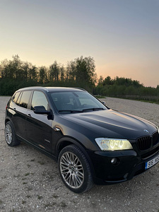 BMW X3 xDrive 30d 3.0 190kW (2 foto / 14)