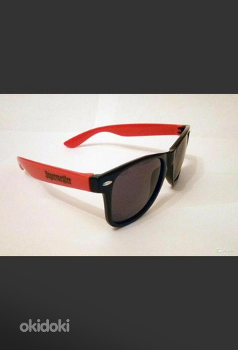 Солнцезащитные очки Prada (фото #2)