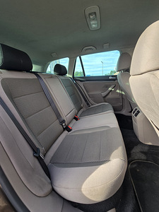 Volkswagen Golf (6 foto / 15)