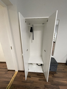 Шкаф Ikea (2 фото из 3)