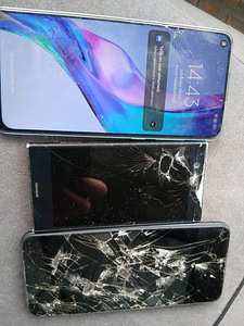 Kolm katkist telefoni
