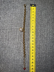 Серьги и браслет Guess (3 фото из 3)