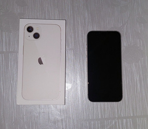 iPhone 13 128 ГБ (1 фото из 4)
