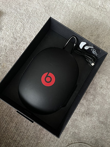 Beats studio wirless (2 фото из 9)
