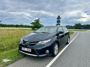 Toyota Auris 2014 LPG/Hybrid (1 foto / 13)