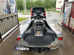 Yamaha FZR, 2013 + haagis (3 foto / 9)