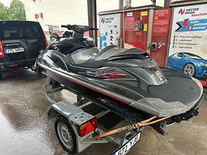 Yamaha FZR, 2013 + haagis (4 foto / 9)