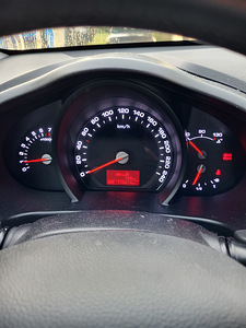 Продам Kia Sportage 2013 , бензин (4 фото из 7)