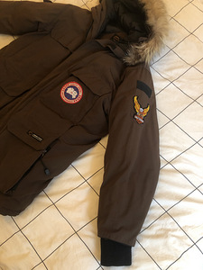 Canada Goose parka (2 foto / 7)
