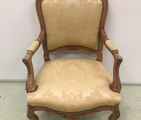 Кресла в стиле рококо