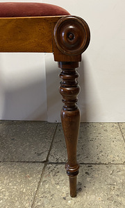 Biedermeieri stiilis tool (5 foto / 8)