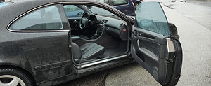 Mercedes-Benz CLK 320 Avantgarde 3.2 V6 + LPG 160kW (13 foto / 13)