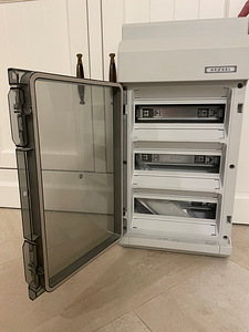 Поверхность электрощита 36 модулей (3х12м), Hensel, KV3536 (1 фото из 4)
