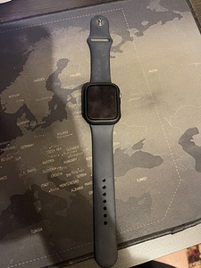 Apple Watch SE 40mm (1 foto / 2)