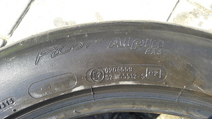Шины: Michelin Pilot Alpin 245/45 R17 (5 фото из 5)