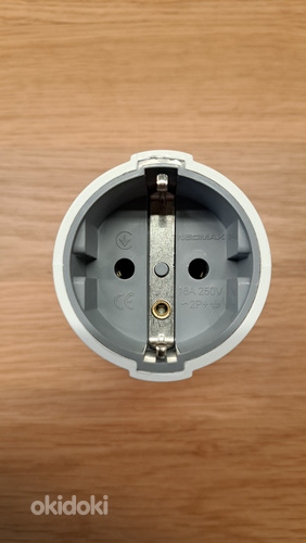 Pistikupesa maandusega 16A/ 250V (2tk)