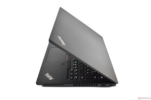 LENOVO THINKPAD X13 GEN1 (4 foto / 5)