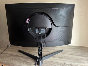 Самсунг Одиссей G5 32" (3 фото из 3)