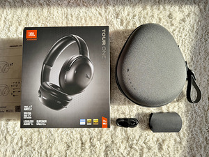 JBL Tour One M3 (1 фото из 6)