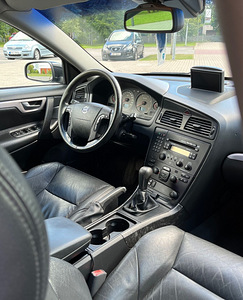 Volvo v70 d5 (5 фото из 5)