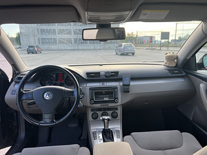 Volkswagen Passat b6 2008 diesel (6 foto / 10)