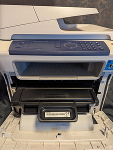 Многофункциональное устройство Xerox 3220 - принтер, сканер, (5 фото из 5)