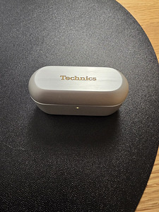 Technics AZ100, серебристый - Беспроводные наушники-вкладыши (4 фото из 5)