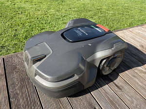 Robotniiduk Husqvarna Automower 415x (1 foto / 5)