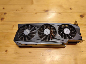 Видеокарта GIGABYTE RTX 3090 GAMING OC (1 фото из 4)