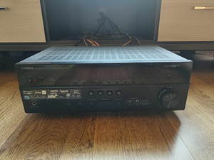 Ресивер Yamaha RX-V575 7.2 (1 фото из 2)