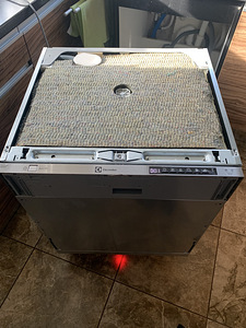 Integreeritav nõudepesumasin Electrolux ESL6551RO (1 фото из 7)